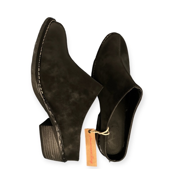 American Rag Black Suede Clog Mule Slip On Shoes NWT - Picture 6 of 12